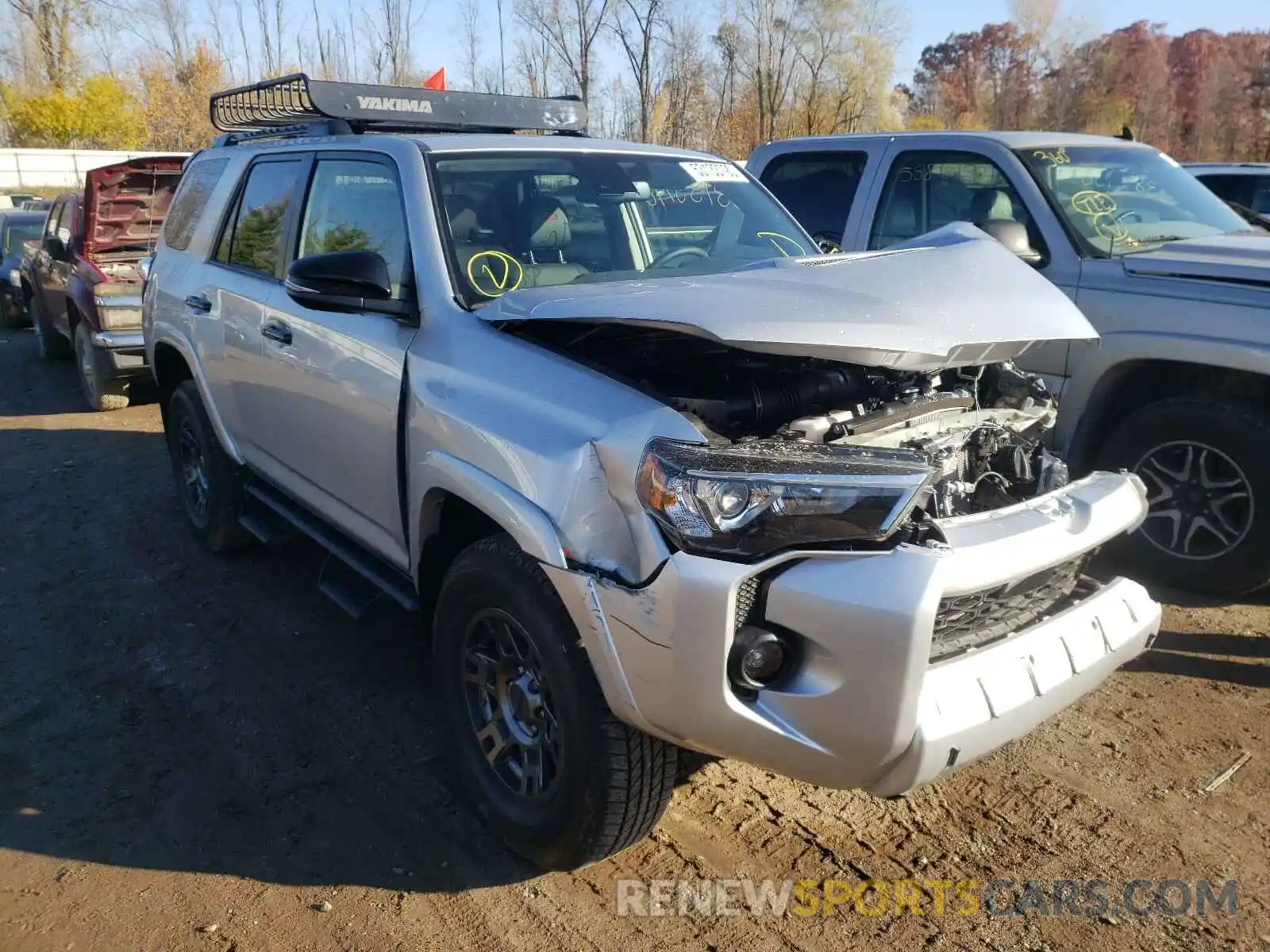 1 Photograph of a damaged car JTEBU5JR0L5804972 TOYOTA 4RUNNER 2020