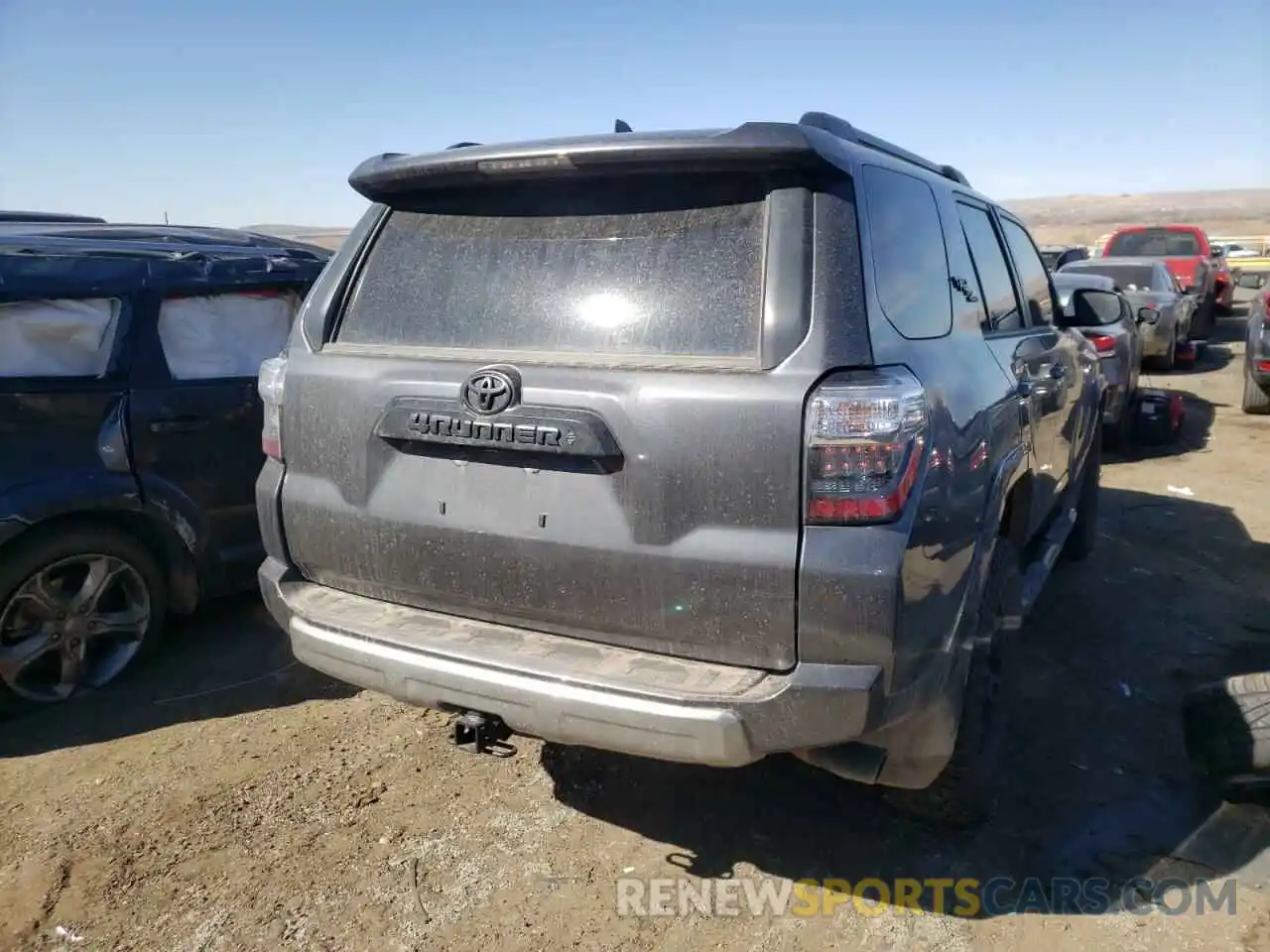 4 Фотография поврежденного автомобиля JTEBU5JR0L5807466 TOYOTA 4RUNNER 2020