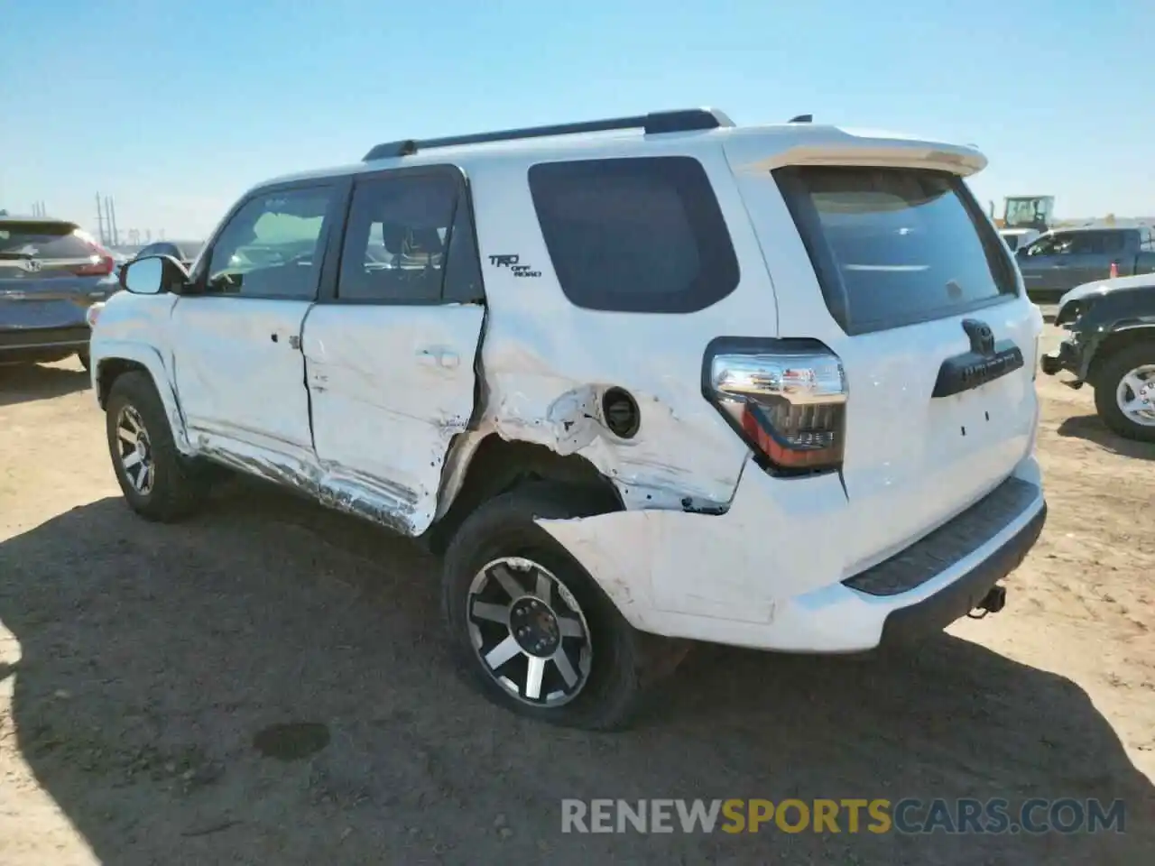 9 Photograph of a damaged car JTEBU5JR0L5809007 TOYOTA 4RUNNER 2020