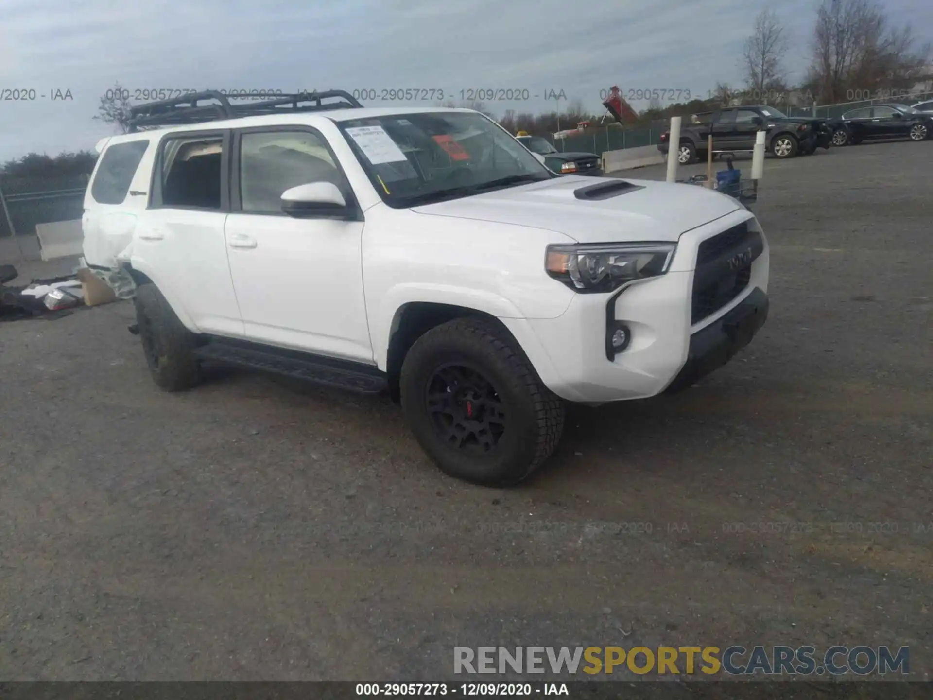 1 Photograph of a damaged car JTEBU5JR0L5814403 TOYOTA 4RUNNER 2020