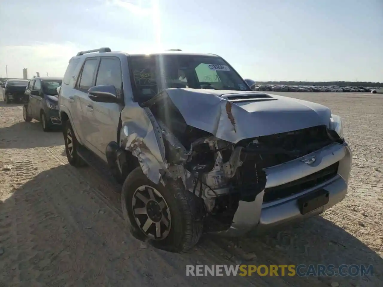 1 Photograph of a damaged car JTEBU5JR0L5814532 TOYOTA 4RUNNER 2020