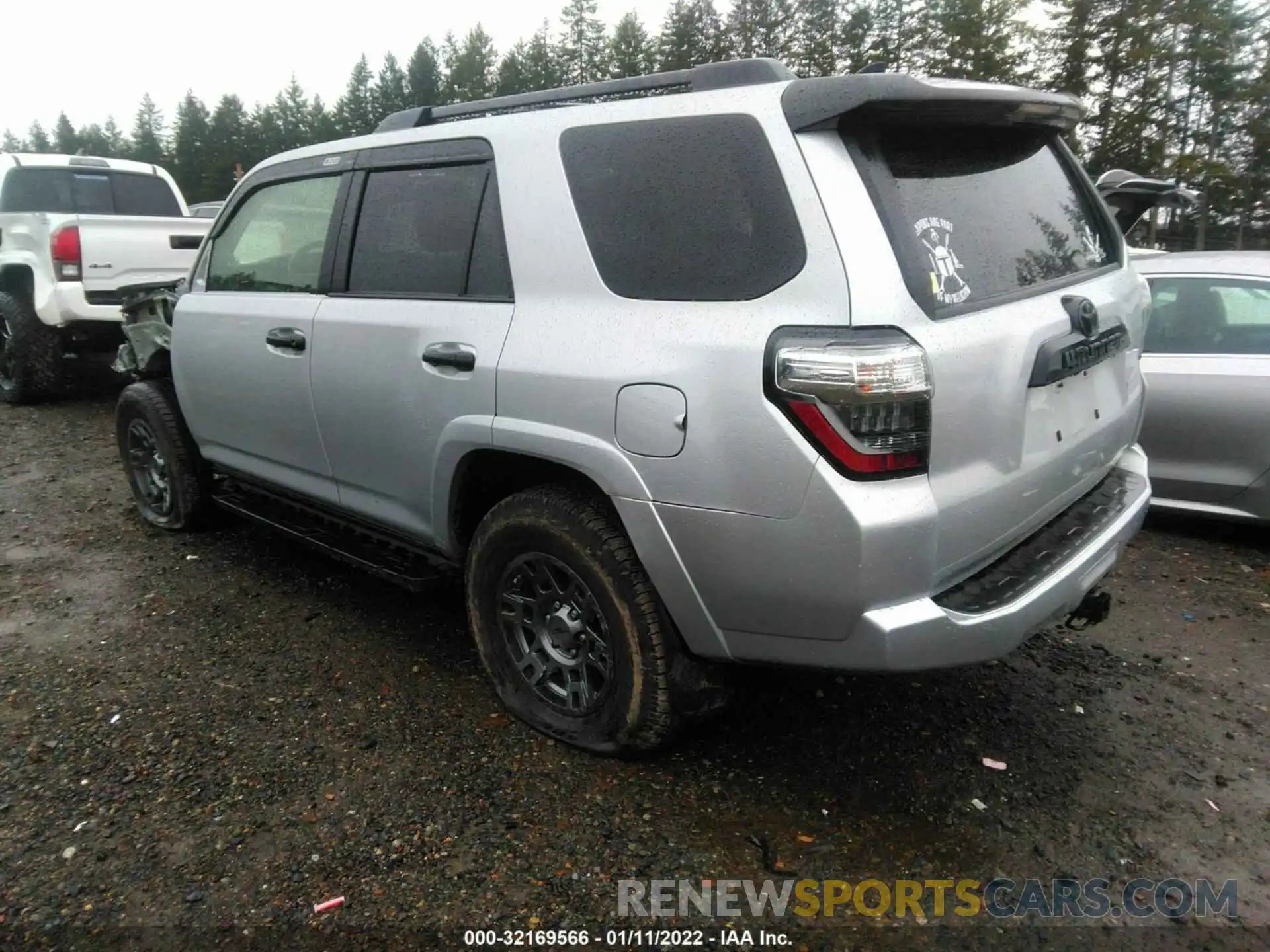 3 Photograph of a damaged car JTEBU5JR0L5820816 TOYOTA 4RUNNER 2020