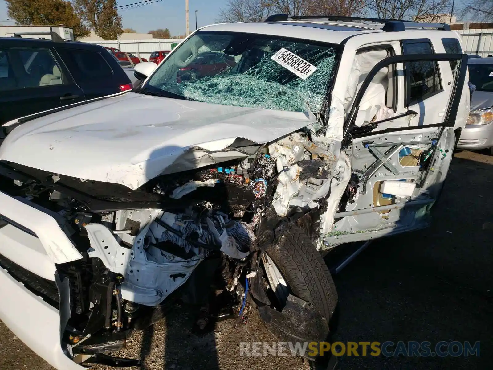 9 Photograph of a damaged car JTEBU5JR0L5827541 TOYOTA 4RUNNER 2020