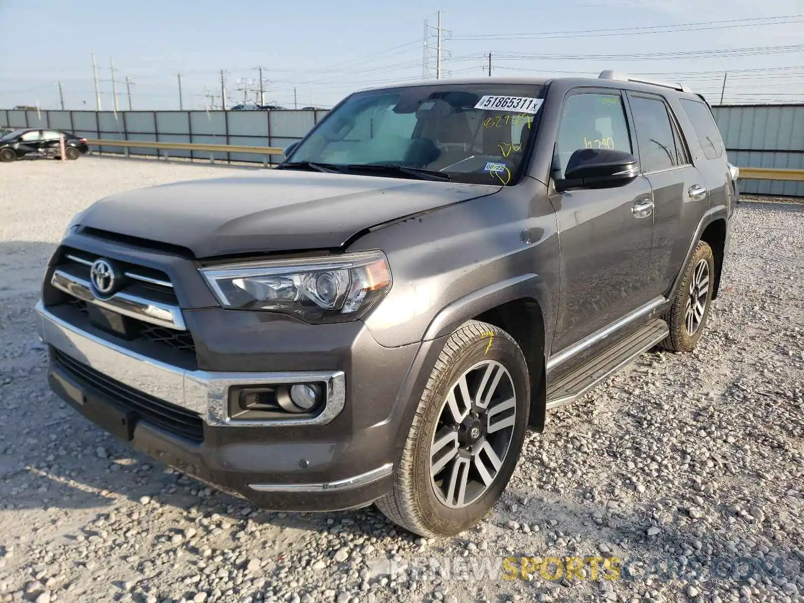 2 Фотография поврежденного автомобиля JTEBU5JR0L5827569 TOYOTA 4RUNNER 2020