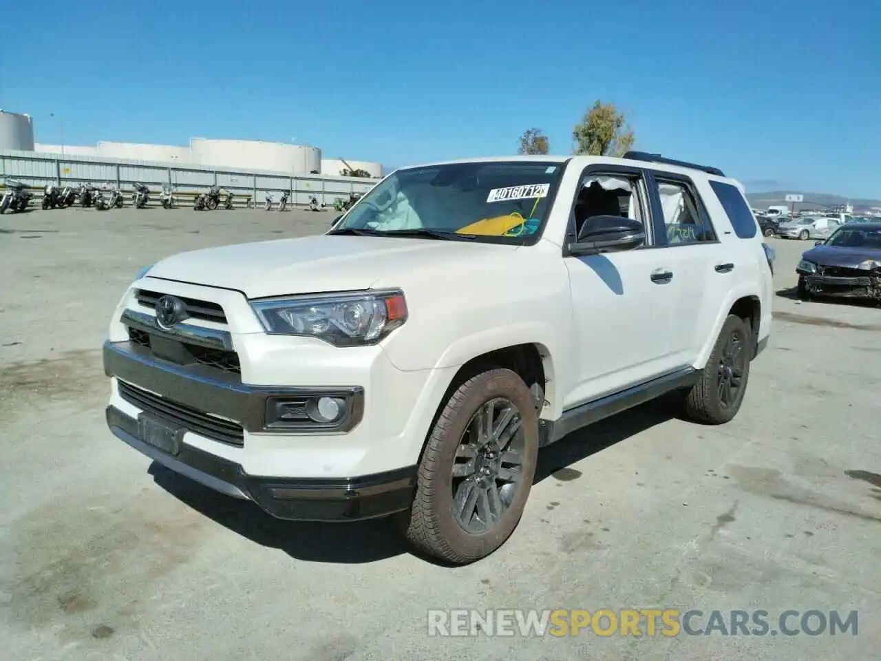 2 Photograph of a damaged car JTEBU5JR0L5835526 TOYOTA 4RUNNER 2020