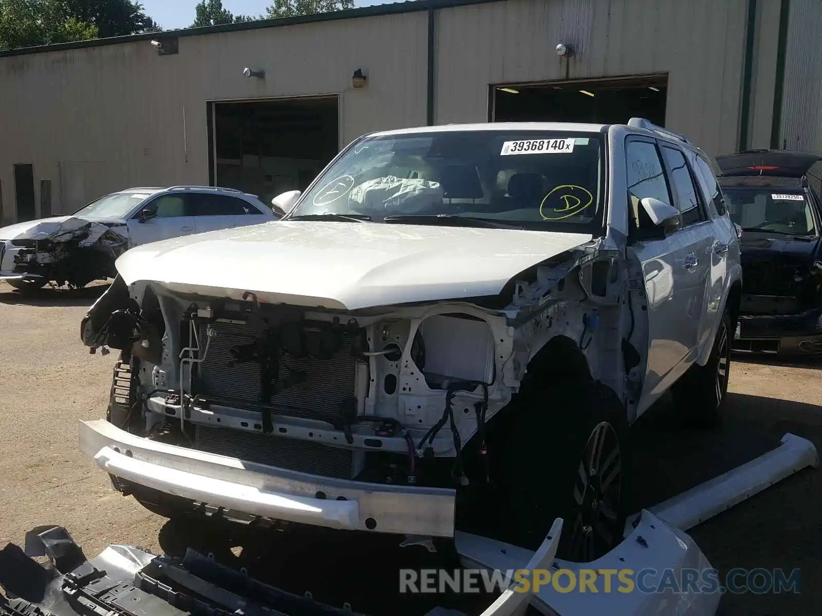 2 Photograph of a damaged car JTEBU5JR1L5738352 TOYOTA 4RUNNER 2020