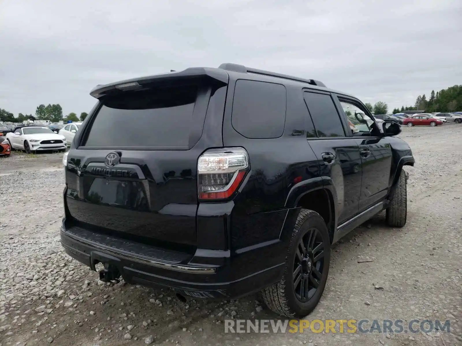 4 Photograph of a damaged car JTEBU5JR1L5746760 TOYOTA 4RUNNER 2020