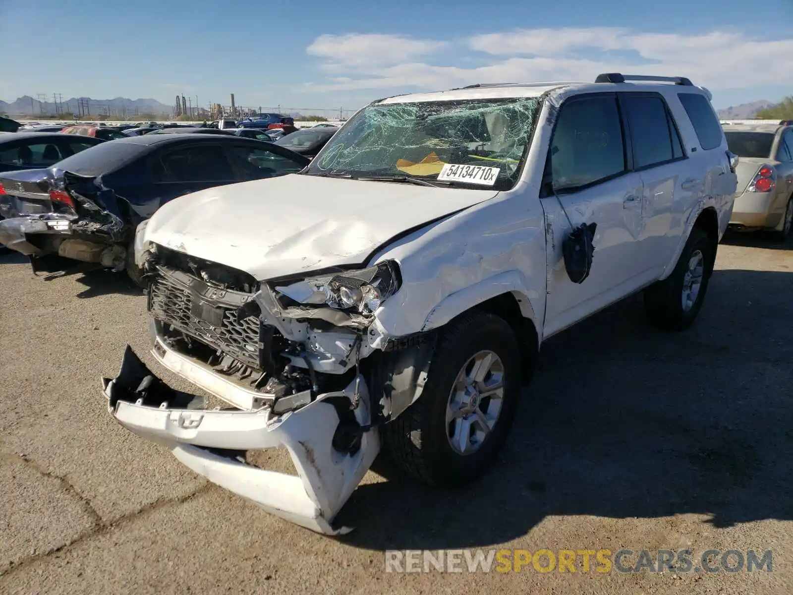 2 Photograph of a damaged car JTEBU5JR1L5751666 TOYOTA 4RUNNER 2020