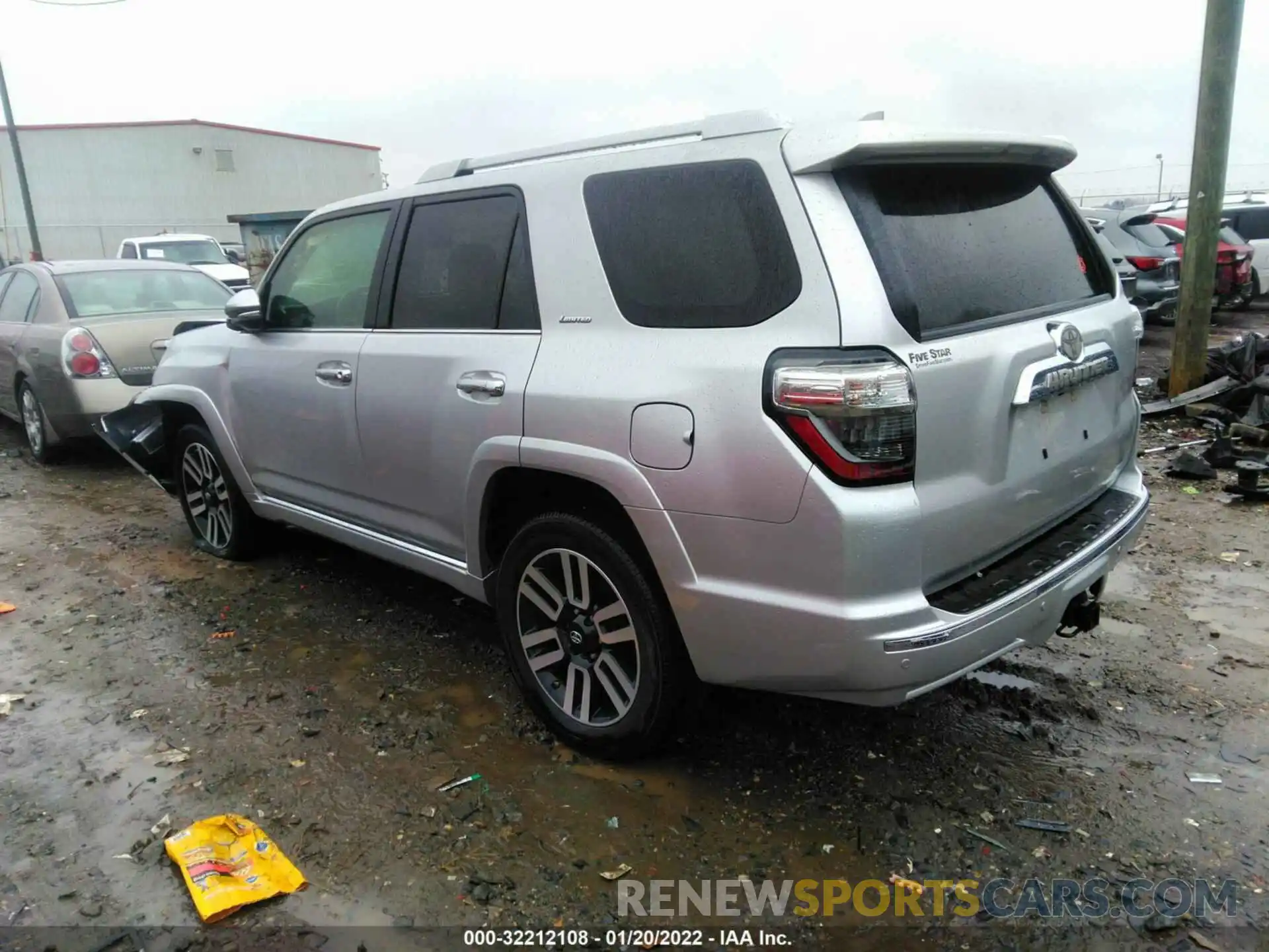 3 Фотография поврежденного автомобиля JTEBU5JR1L5761324 TOYOTA 4RUNNER 2020