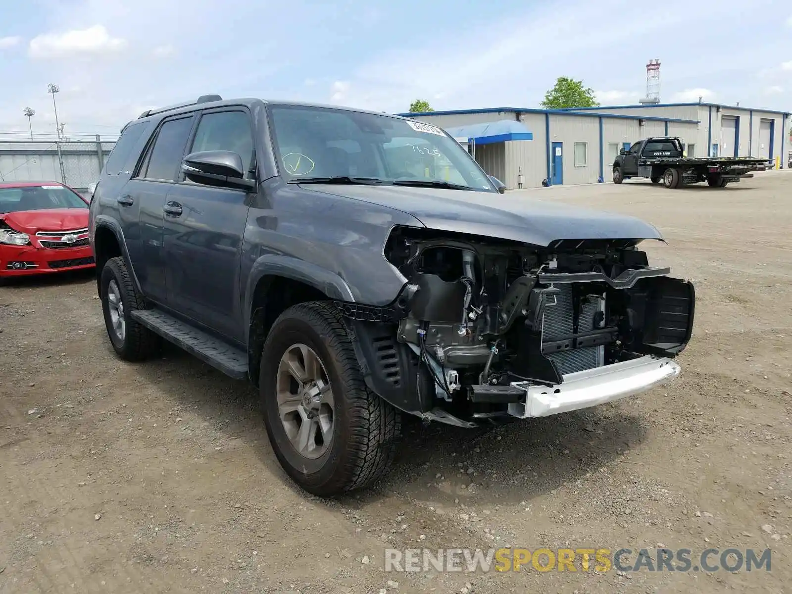 1 Photograph of a damaged car JTEBU5JR1L5767625 TOYOTA 4RUNNER 2020