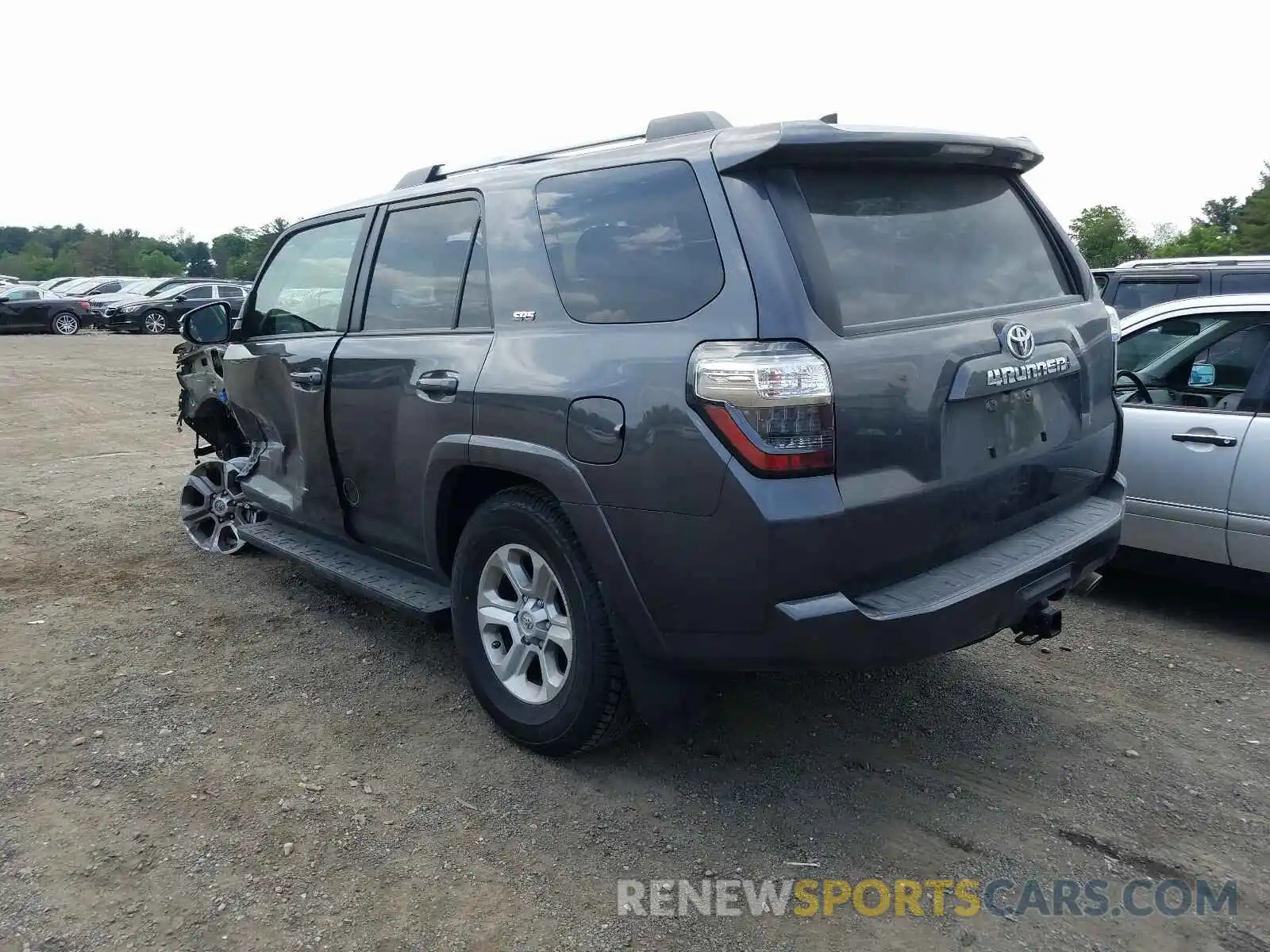 3 Photograph of a damaged car JTEBU5JR1L5767625 TOYOTA 4RUNNER 2020