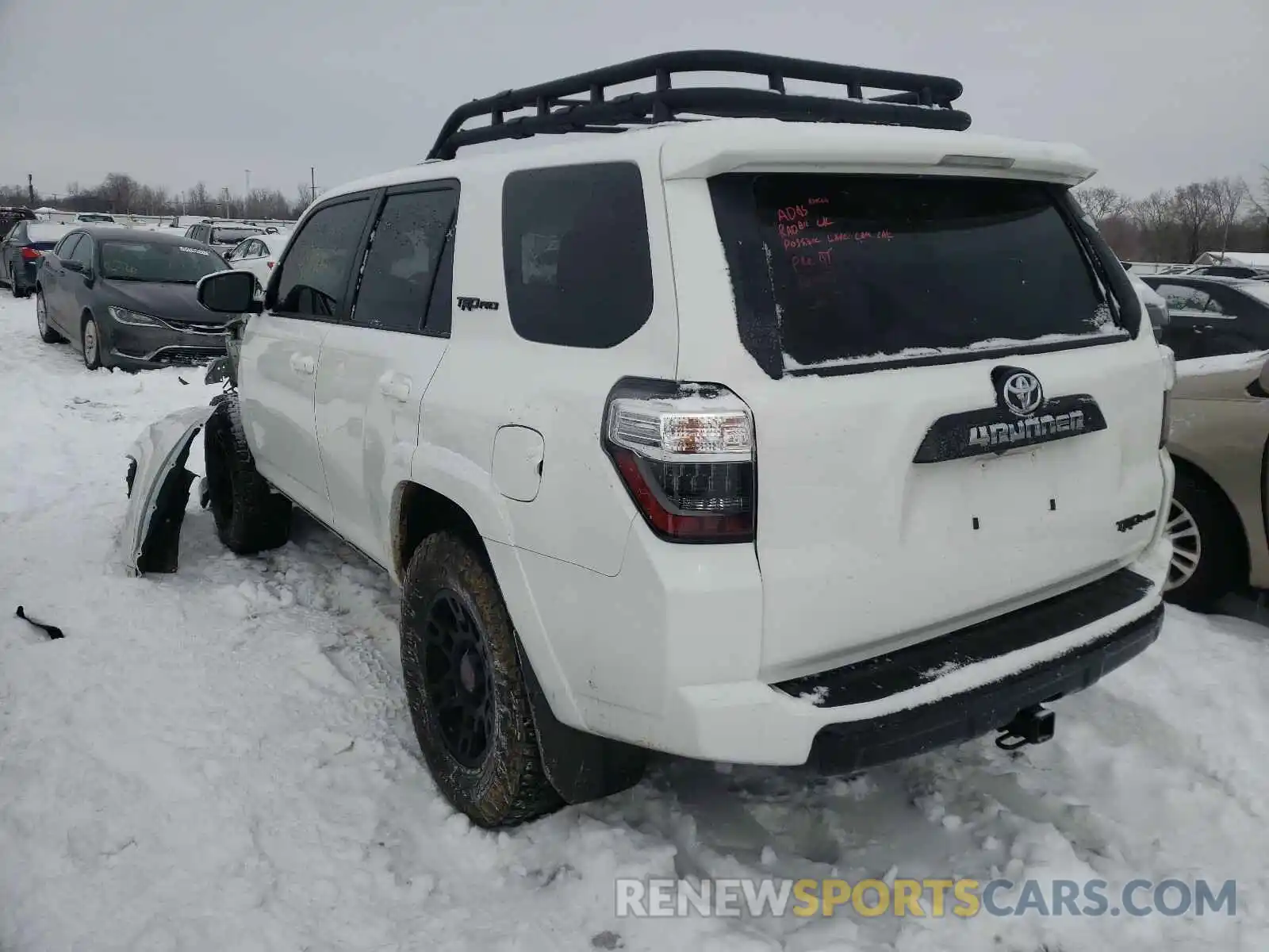 3 Photograph of a damaged car JTEBU5JR1L5768337 TOYOTA 4RUNNER 2020