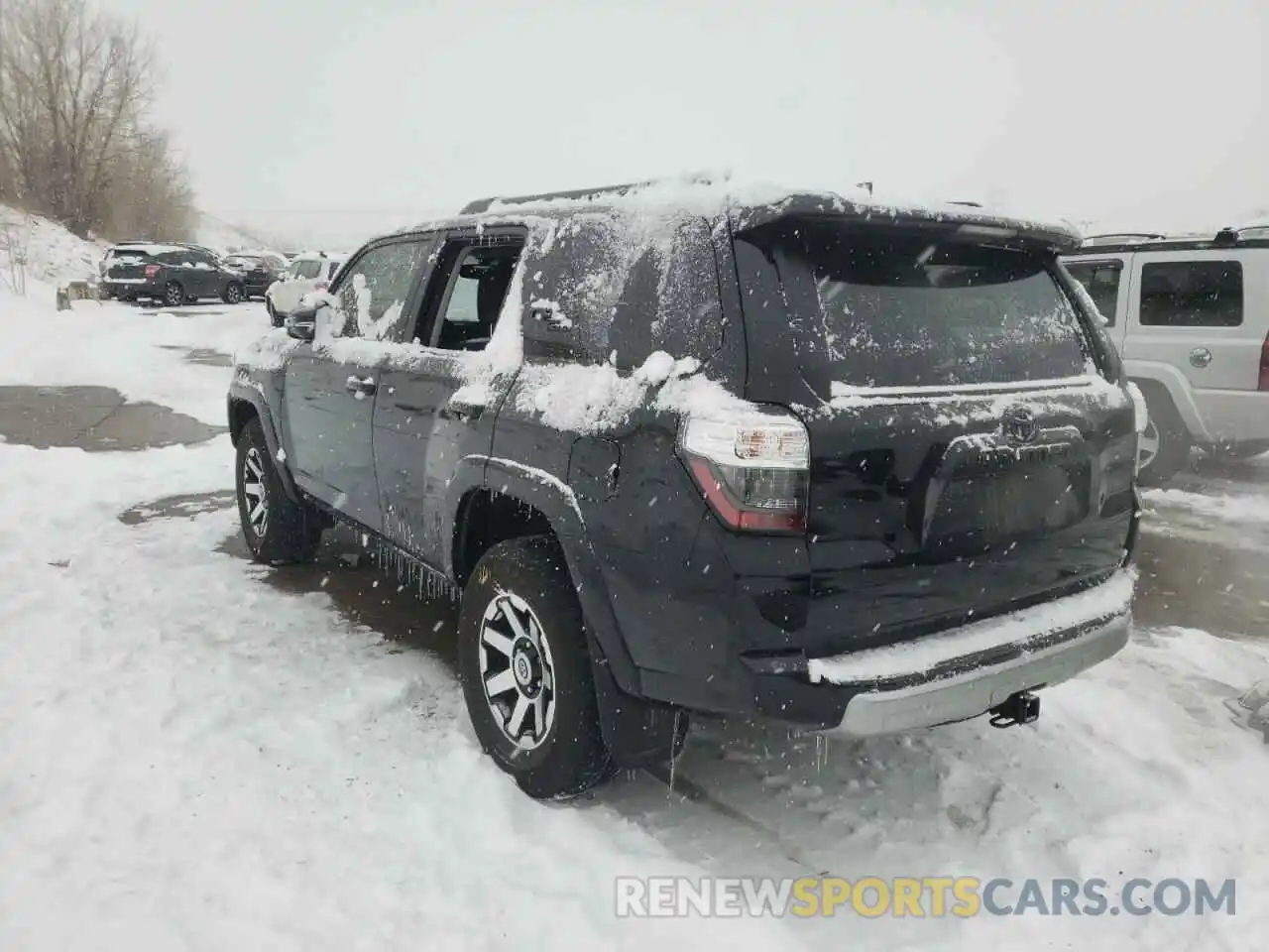 3 Photograph of a damaged car JTEBU5JR1L5769911 TOYOTA 4RUNNER 2020