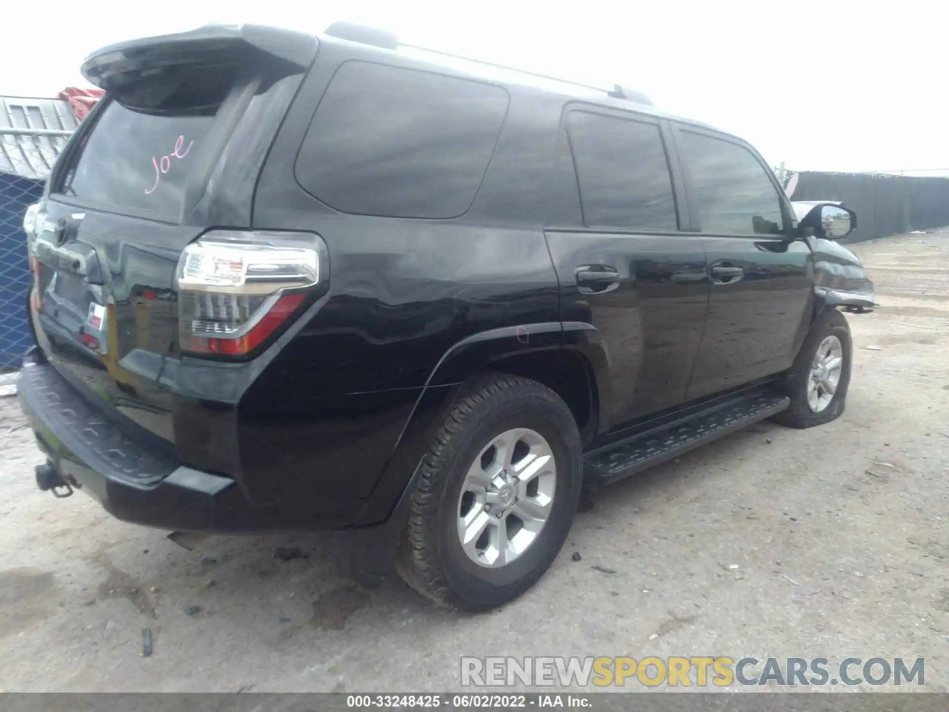 4 Фотография поврежденного автомобиля JTEBU5JR1L5772985 TOYOTA 4RUNNER 2020