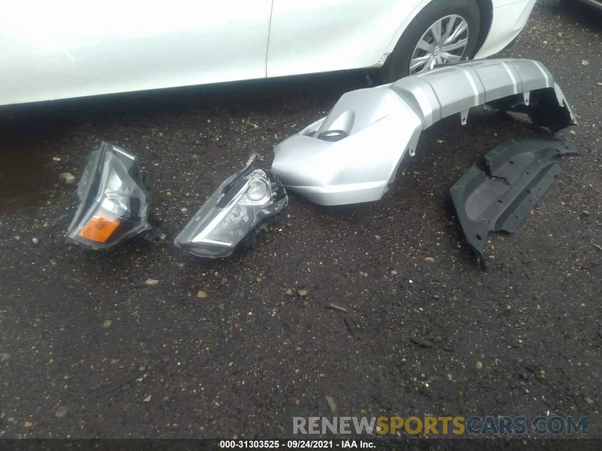 12 Photograph of a damaged car JTEBU5JR1L5782058 TOYOTA 4RUNNER 2020