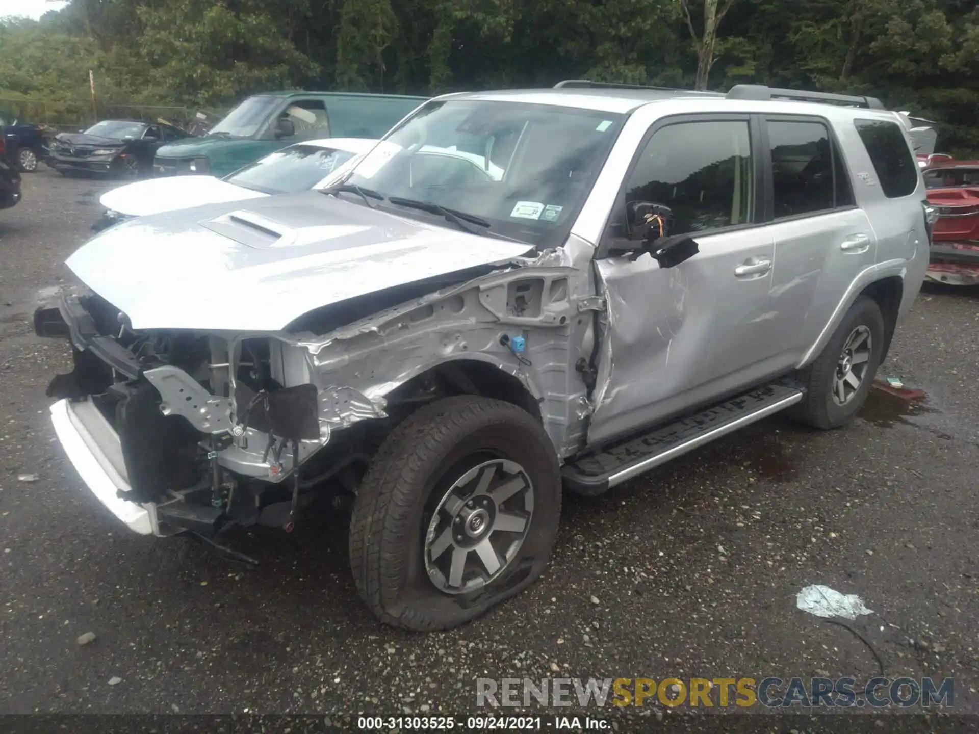 2 Photograph of a damaged car JTEBU5JR1L5782058 TOYOTA 4RUNNER 2020