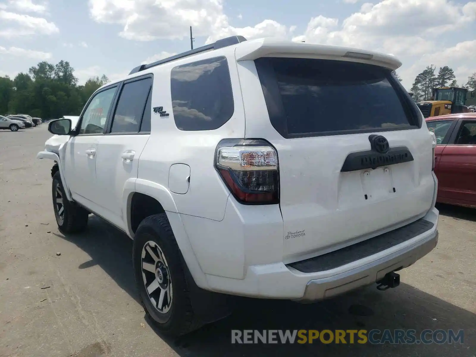 3 Photograph of a damaged car JTEBU5JR1L5784988 TOYOTA 4RUNNER 2020