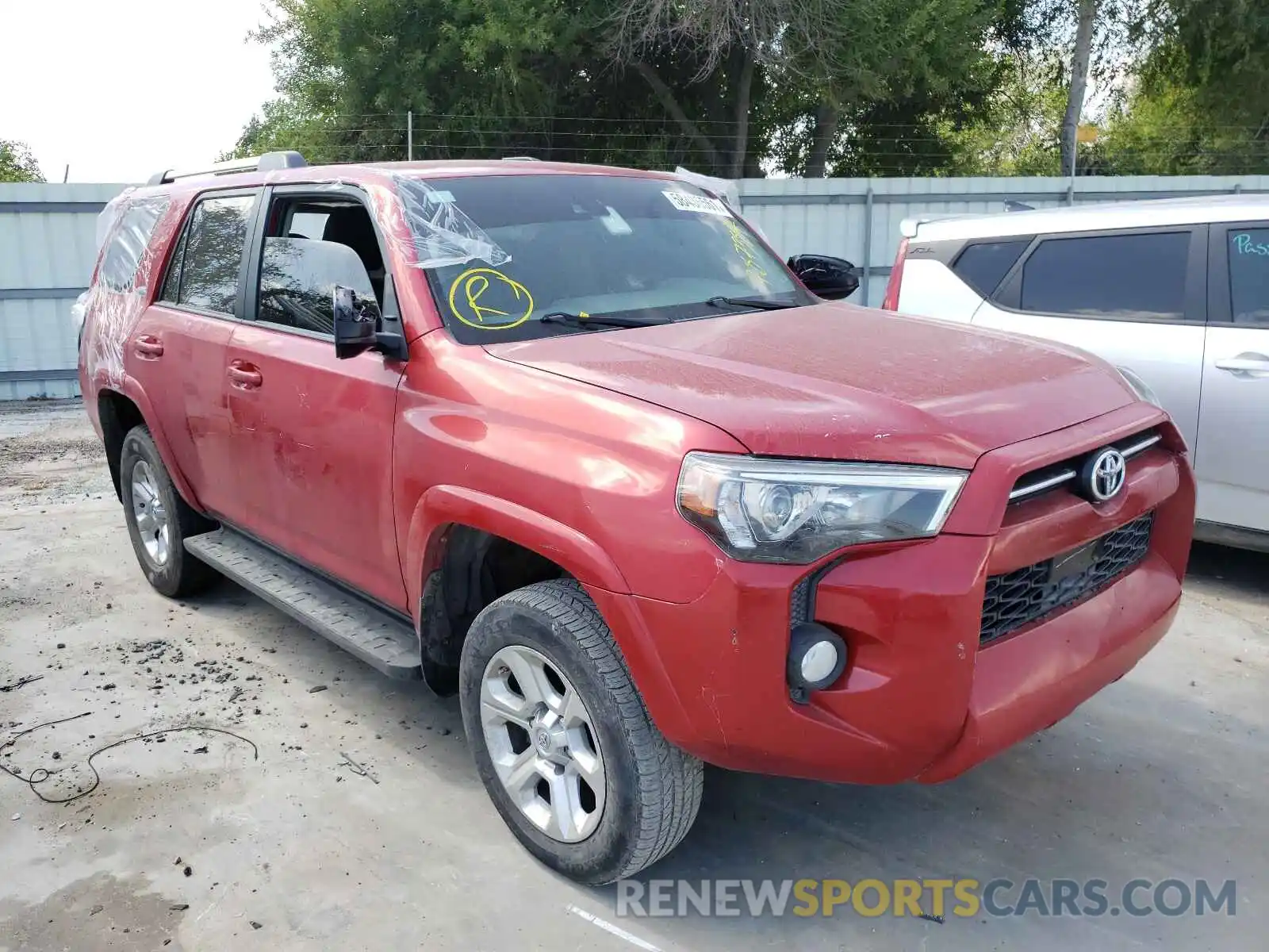 1 Photograph of a damaged car JTEBU5JR1L5787387 TOYOTA 4RUNNER 2020