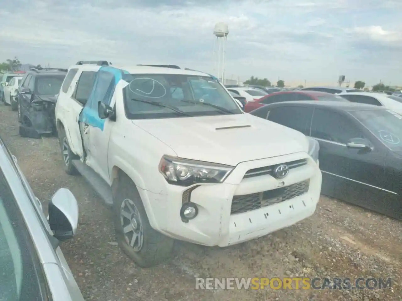 1 Photograph of a damaged car JTEBU5JR1L5788118 TOYOTA 4RUNNER 2020