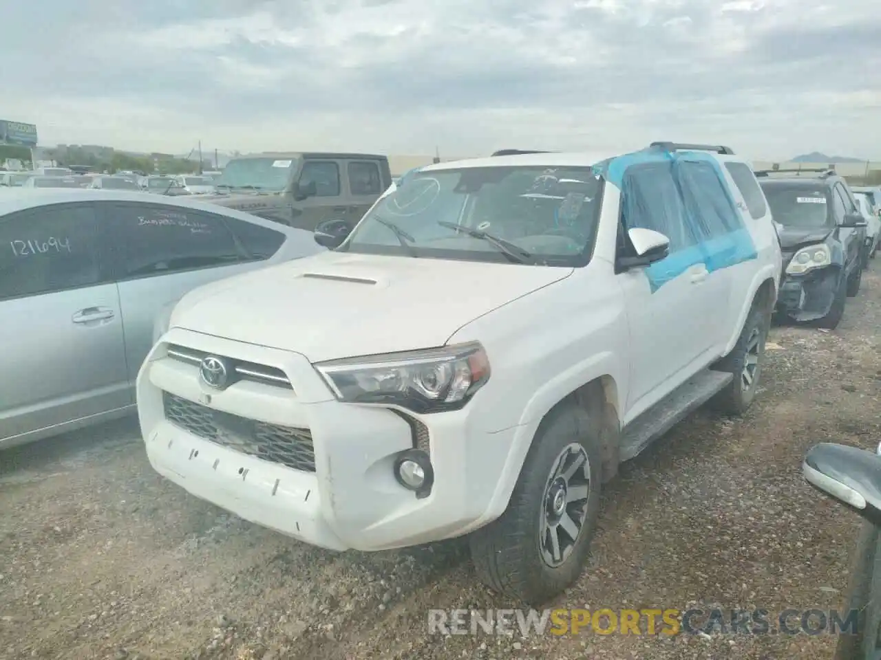 2 Photograph of a damaged car JTEBU5JR1L5788118 TOYOTA 4RUNNER 2020