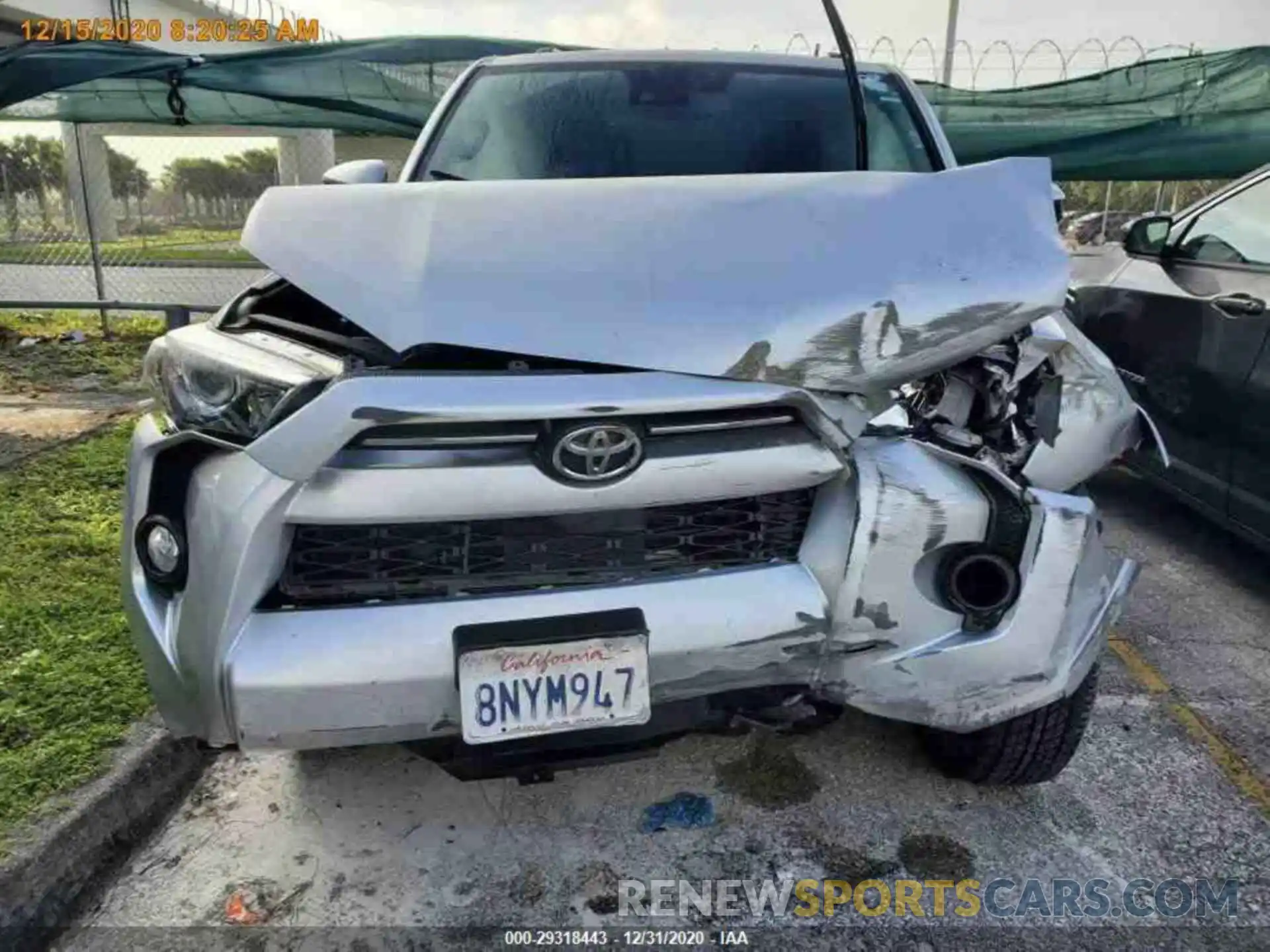 4 Фотография поврежденного автомобиля JTEBU5JR1L5788359 TOYOTA 4RUNNER 2020