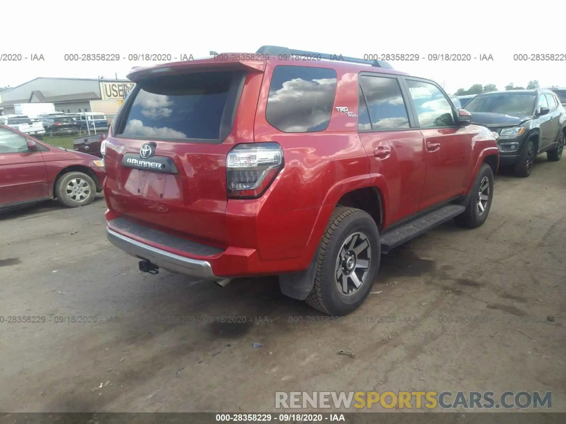 4 Фотография поврежденного автомобиля JTEBU5JR1L5789317 TOYOTA 4RUNNER 2020