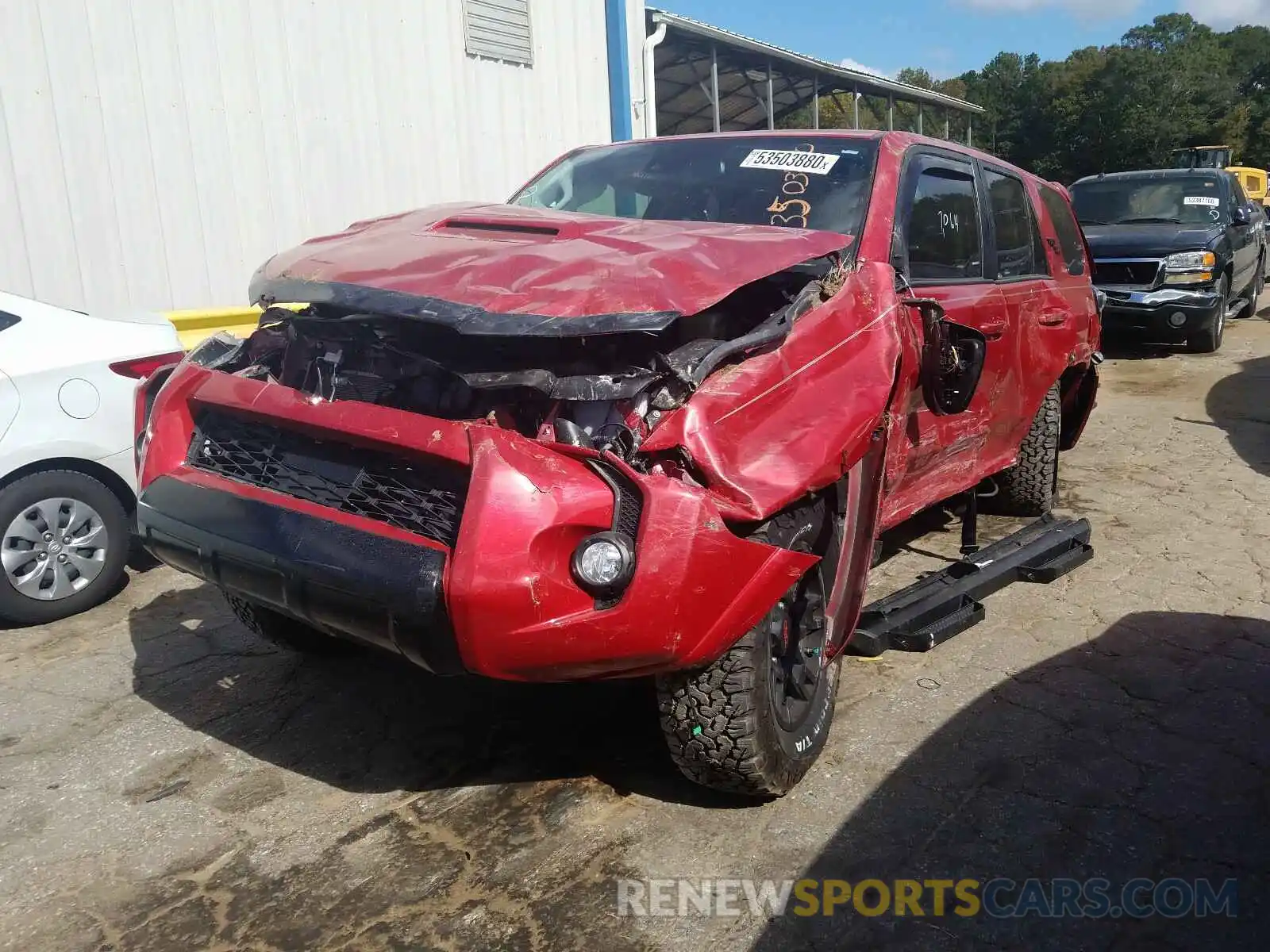 2 Photograph of a damaged car JTEBU5JR1L5790841 TOYOTA 4RUNNER 2020