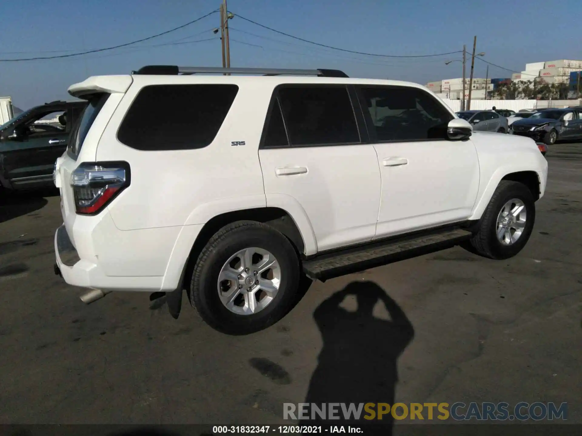 4 Фотография поврежденного автомобиля JTEBU5JR1L5797465 TOYOTA 4RUNNER 2020