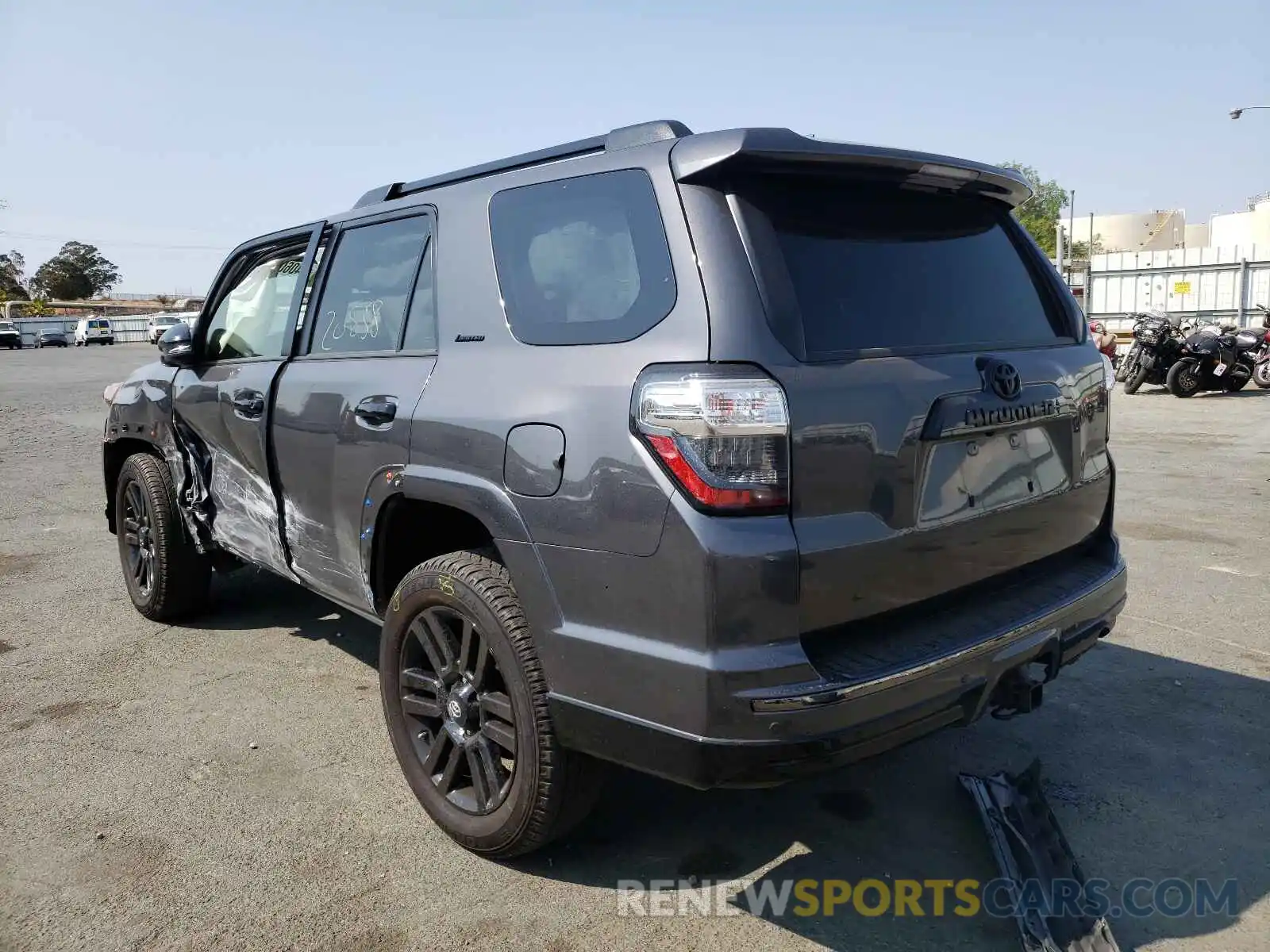 3 Фотография поврежденного автомобиля JTEBU5JR1L5799507 TOYOTA 4RUNNER 2020