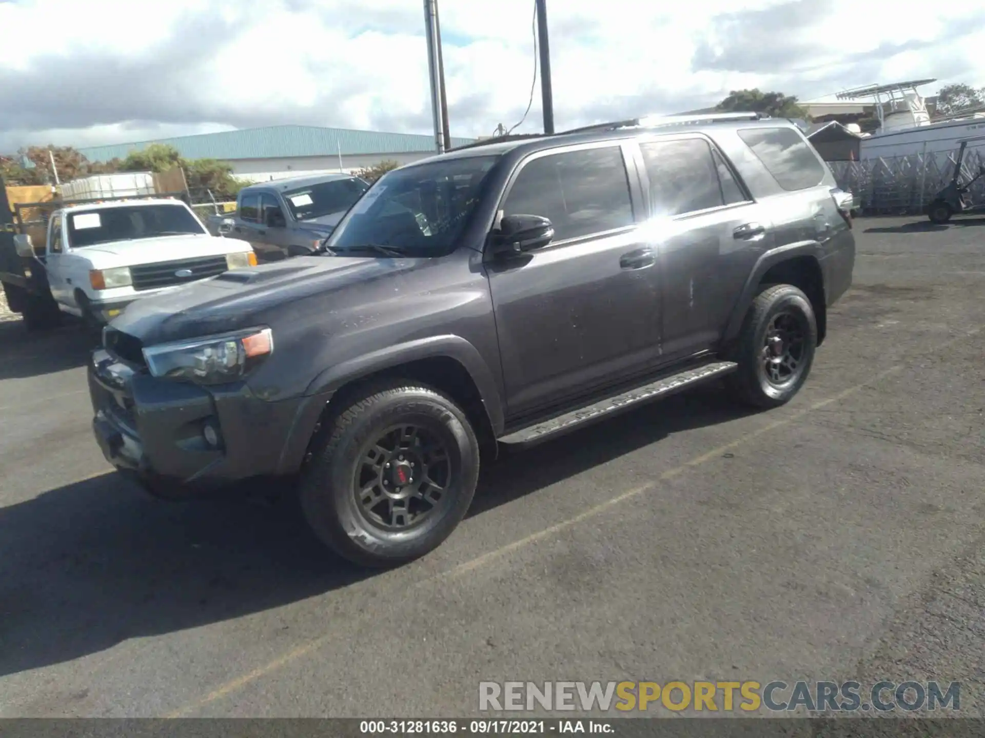 2 Photograph of a damaged car JTEBU5JR1L5799751 TOYOTA 4RUNNER 2020