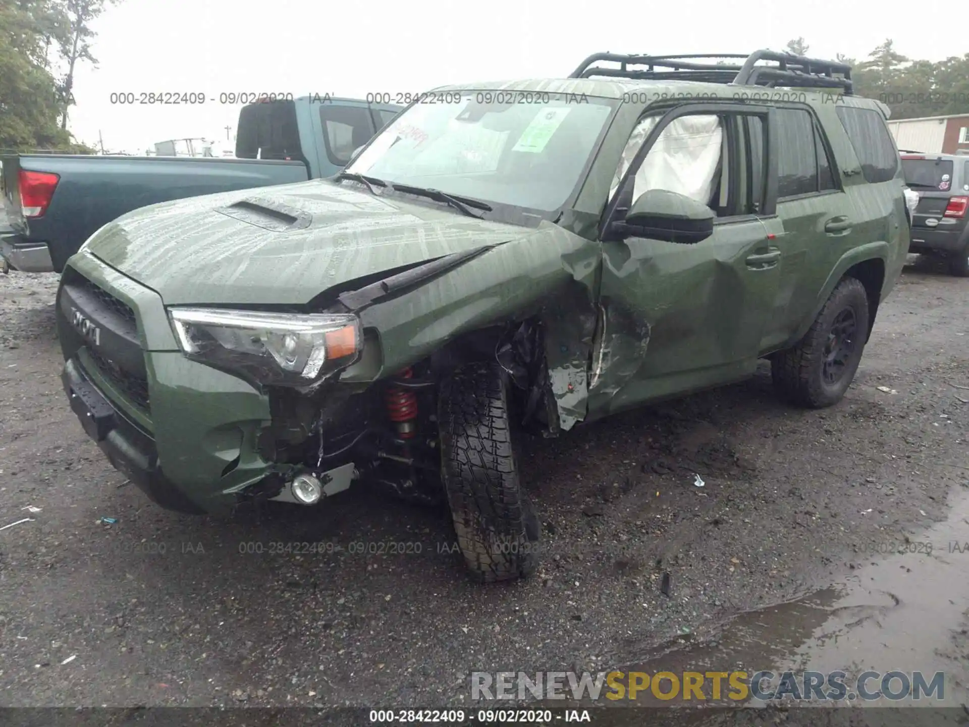 2 Photograph of a damaged car JTEBU5JR1L5802311 TOYOTA 4RUNNER 2020