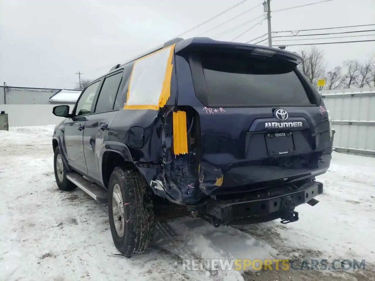 9 Photograph of a damaged car JTEBU5JR1L5802664 TOYOTA 4RUNNER 2020