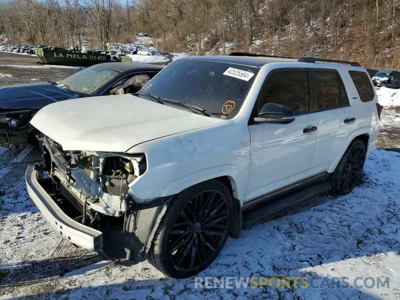 1 Photograph of a damaged car JTEBU5JR1L5804270 TOYOTA 4RUNNER 2020