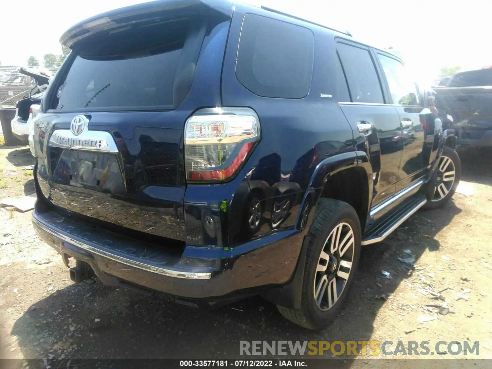 4 Photograph of a damaged car JTEBU5JR1L5805385 TOYOTA 4RUNNER 2020