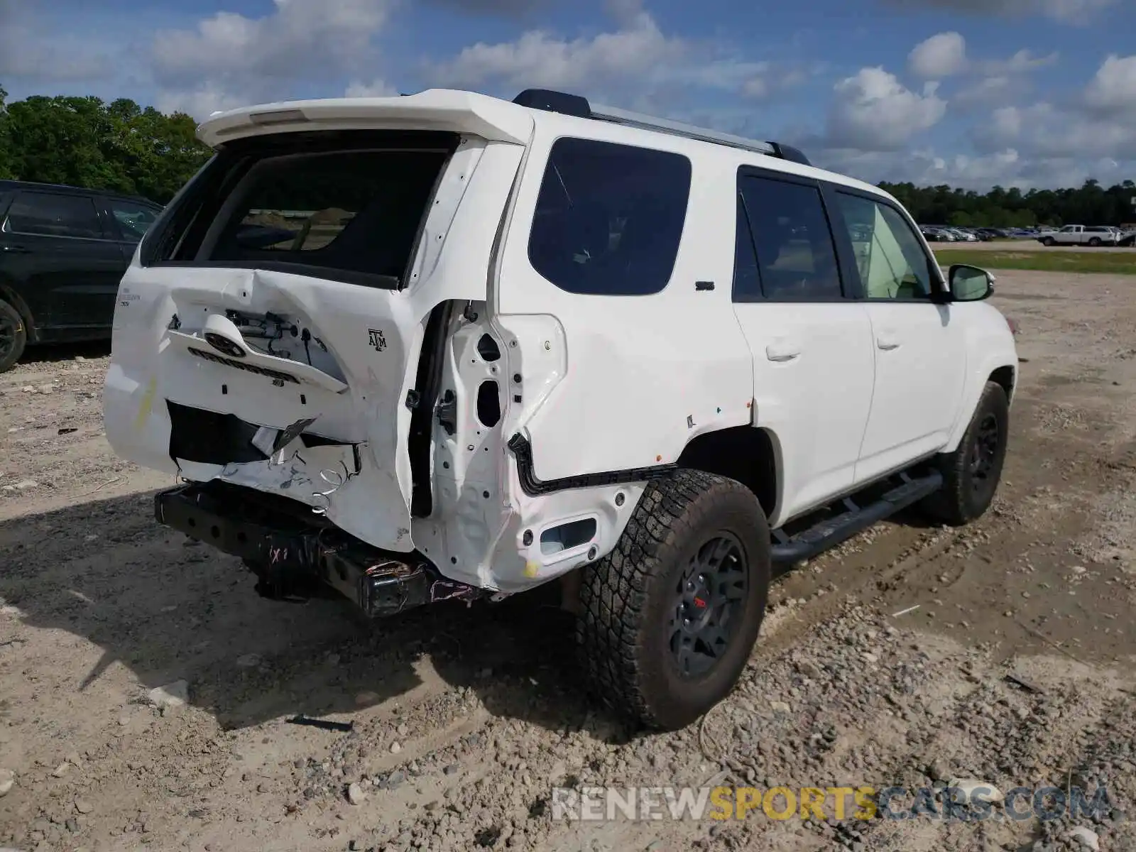 4 Фотография поврежденного автомобиля JTEBU5JR1L5807816 TOYOTA 4RUNNER 2020