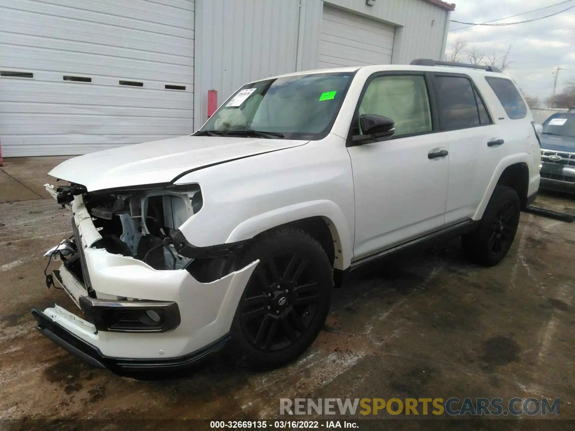 2 Photograph of a damaged car JTEBU5JR1L5810344 TOYOTA 4RUNNER 2020