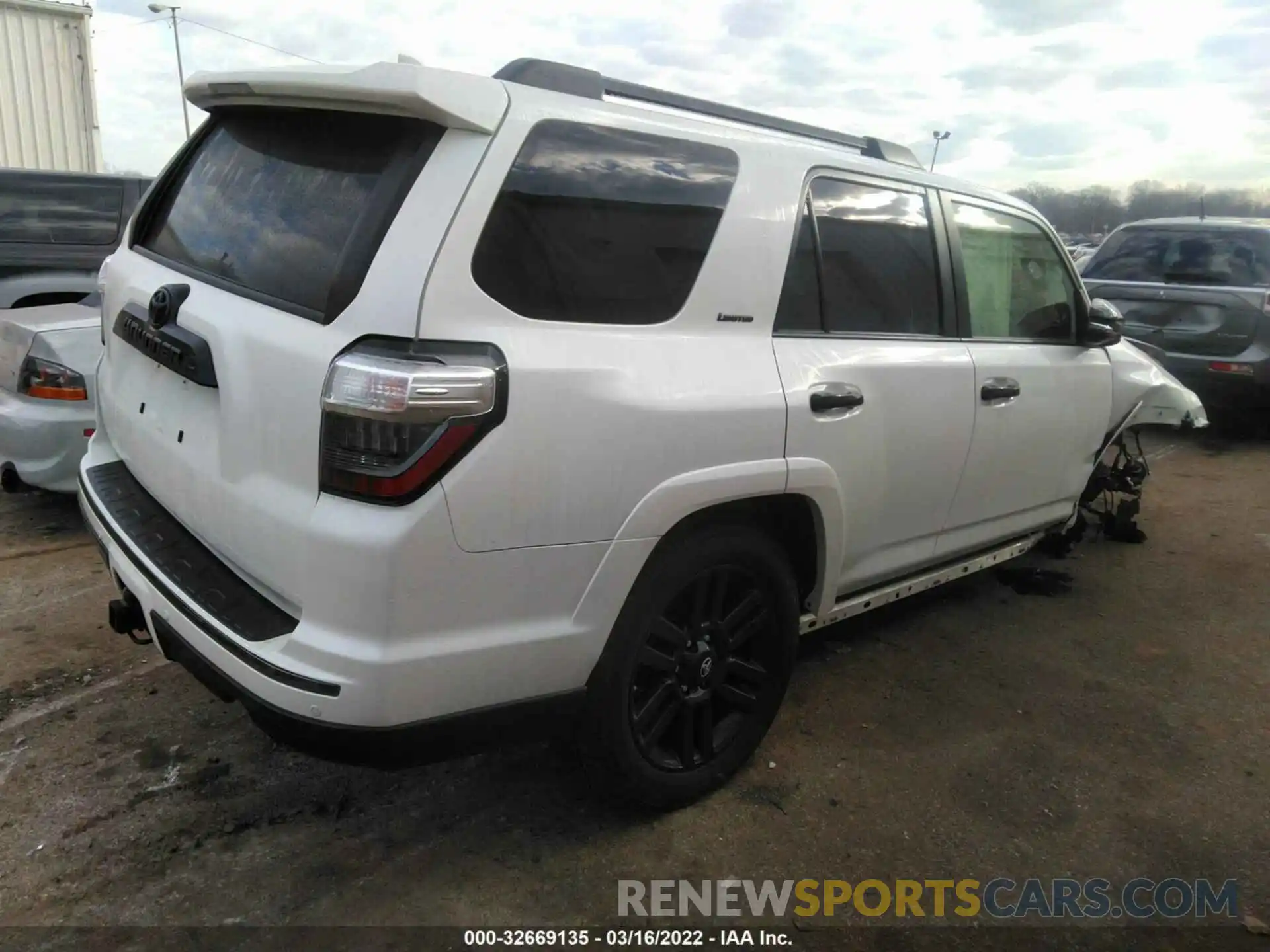 4 Photograph of a damaged car JTEBU5JR1L5810344 TOYOTA 4RUNNER 2020