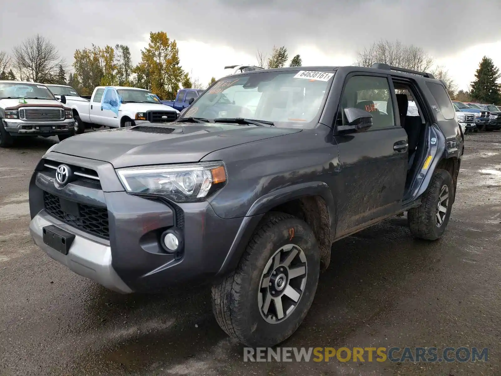 2 Photograph of a damaged car JTEBU5JR1L5815706 TOYOTA 4RUNNER 2020