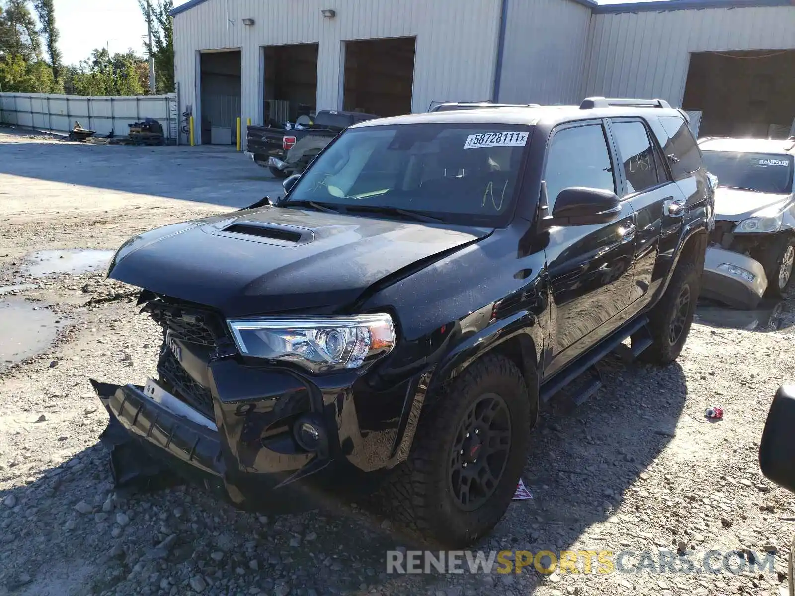 2 Photograph of a damaged car JTEBU5JR1L5818864 TOYOTA 4RUNNER 2020