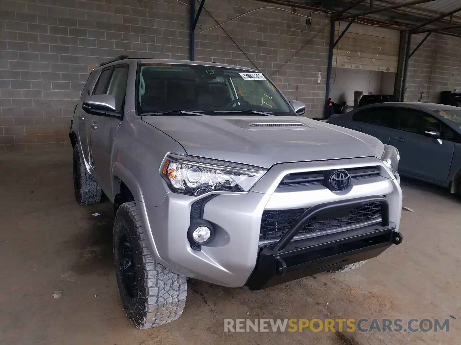 1 Photograph of a damaged car JTEBU5JR1L5823031 TOYOTA 4RUNNER 2020