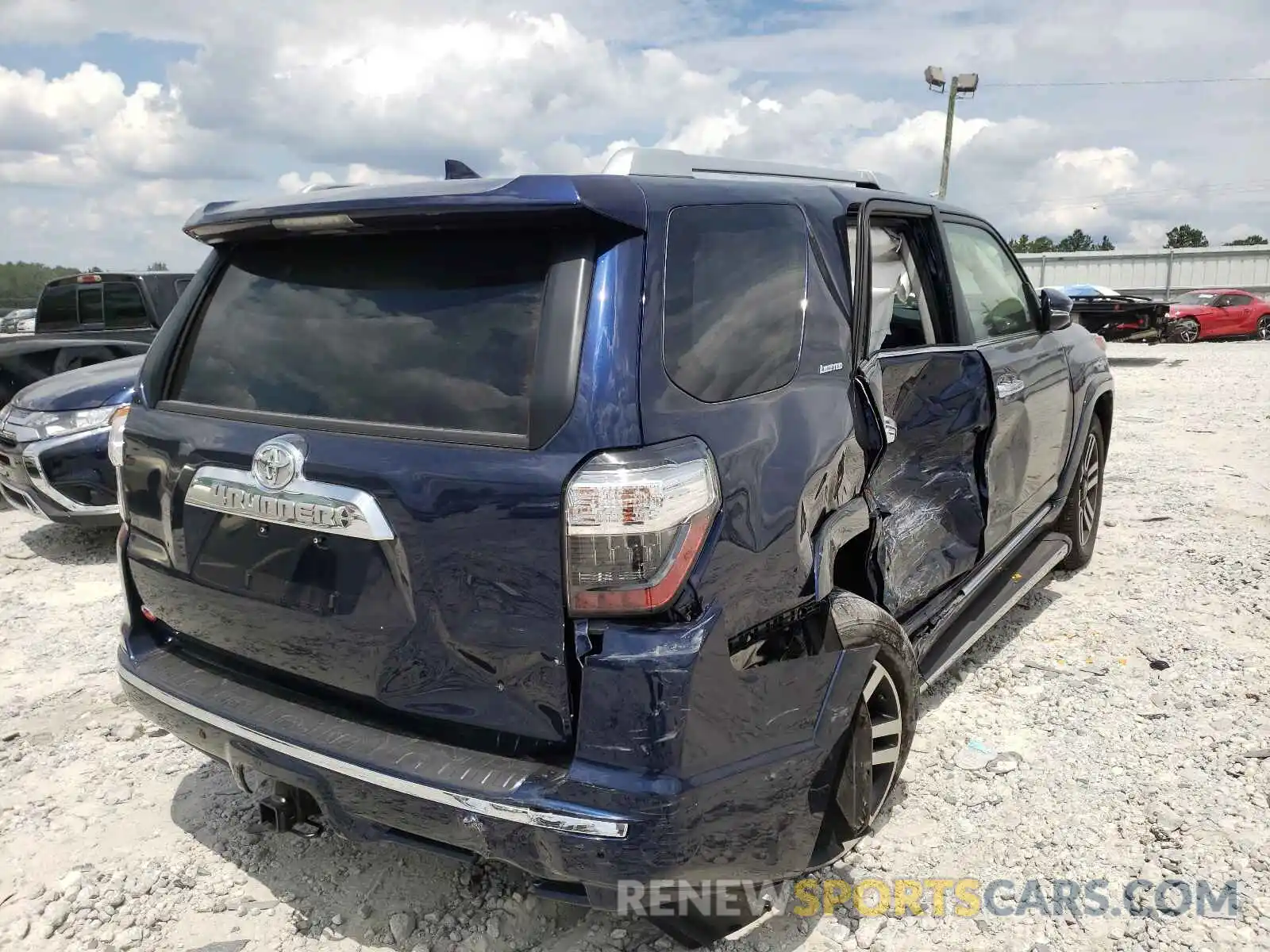 4 Photograph of a damaged car JTEBU5JR1L5829783 TOYOTA 4RUNNER 2020