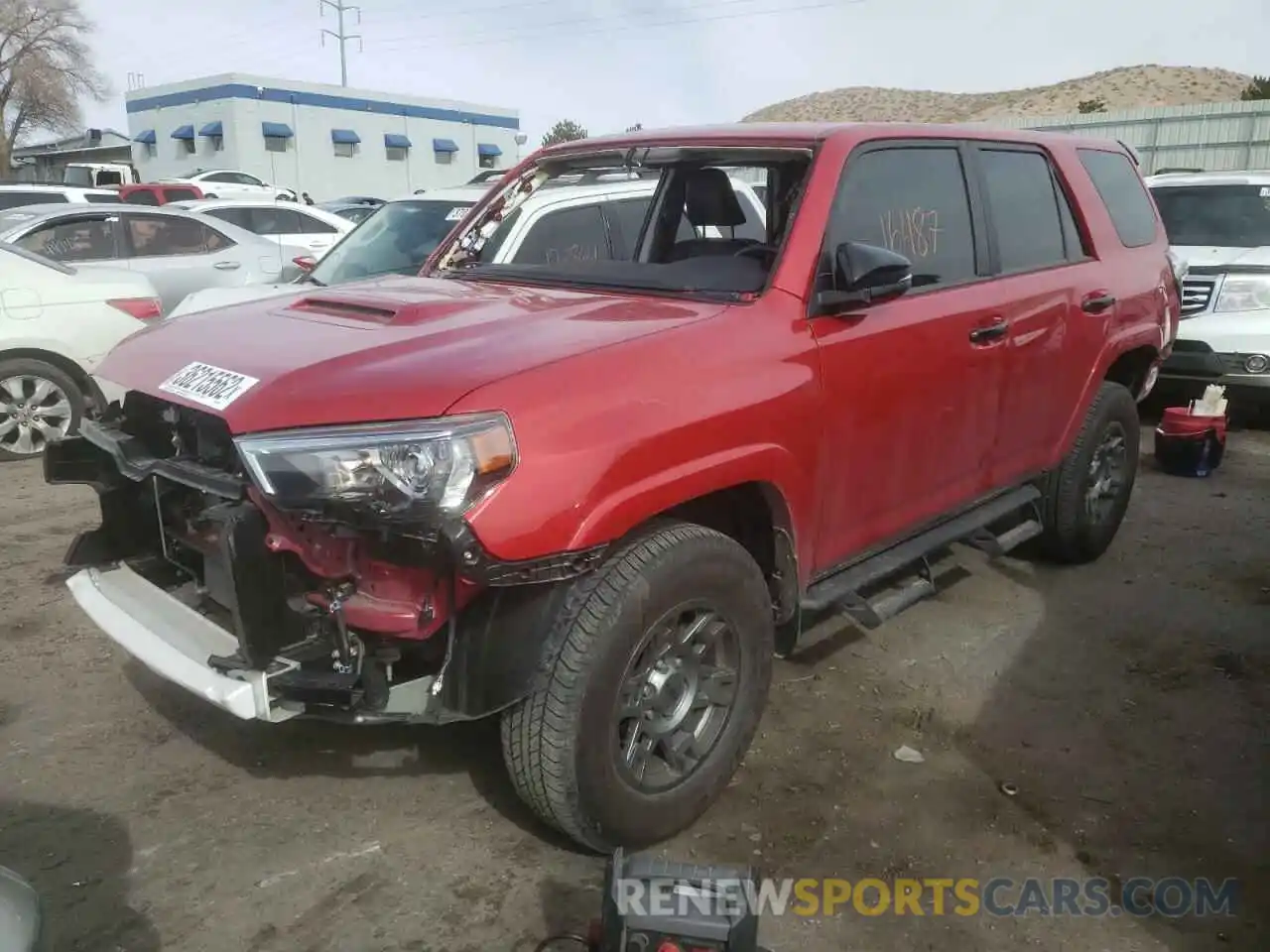 2 Фотография поврежденного автомобиля JTEBU5JR1L5831906 TOYOTA 4RUNNER 2020