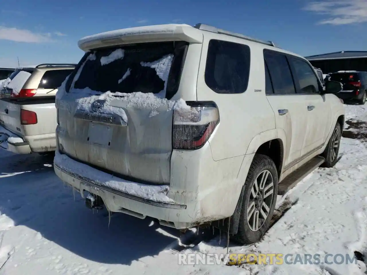 4 Photograph of a damaged car JTEBU5JR1L5832408 TOYOTA 4RUNNER 2020