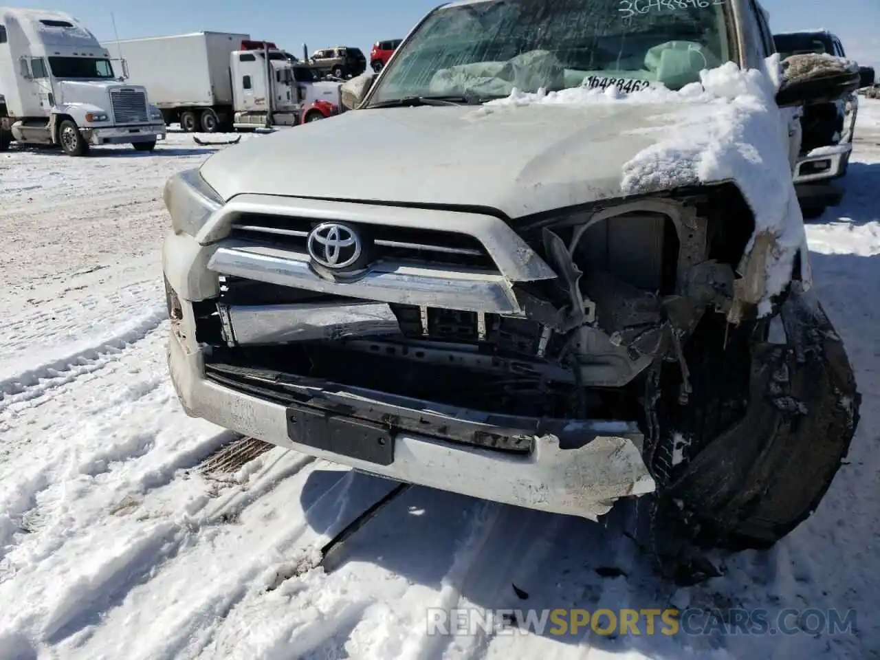 9 Photograph of a damaged car JTEBU5JR1L5832408 TOYOTA 4RUNNER 2020