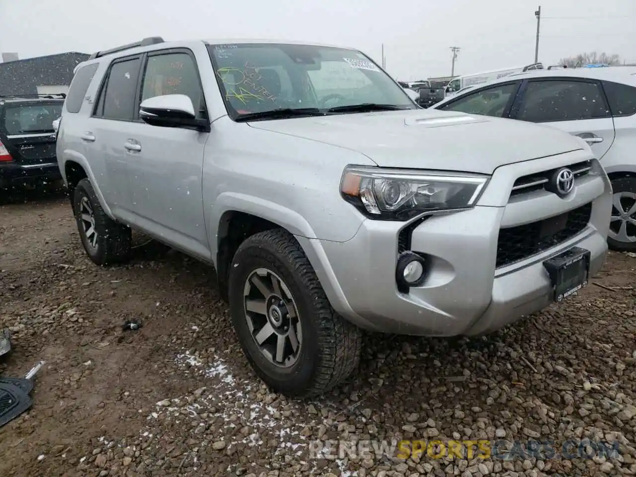 1 Photograph of a damaged car JTEBU5JR1L5837379 TOYOTA 4RUNNER 2020