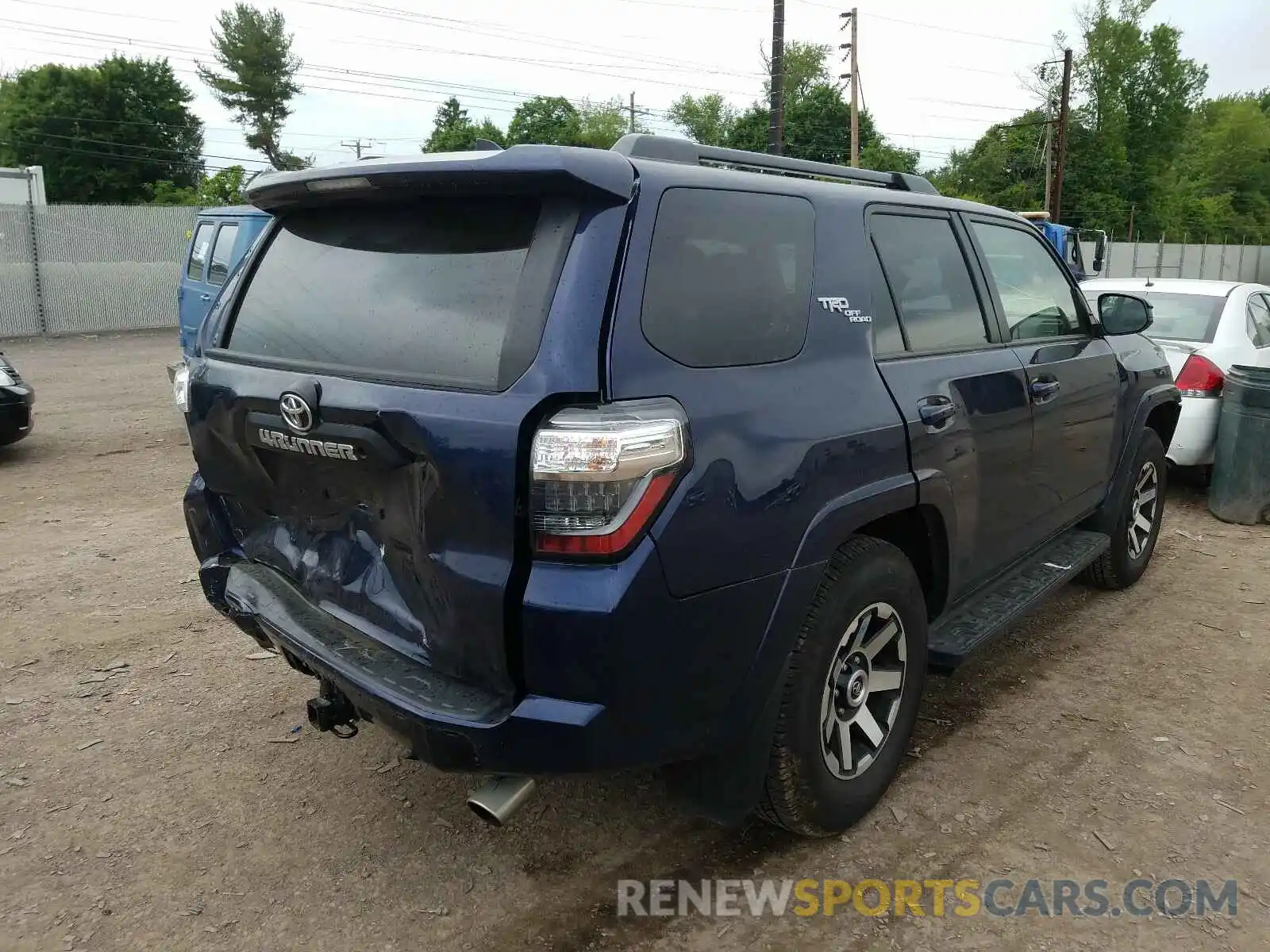 4 Photograph of a damaged car JTEBU5JR2L5742460 TOYOTA 4RUNNER 2020