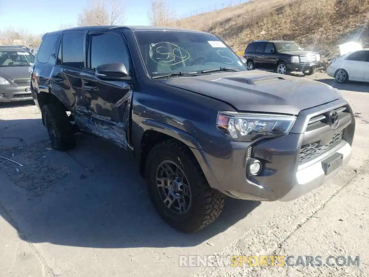 1 Photograph of a damaged car JTEBU5JR2L5743558 TOYOTA 4RUNNER 2020