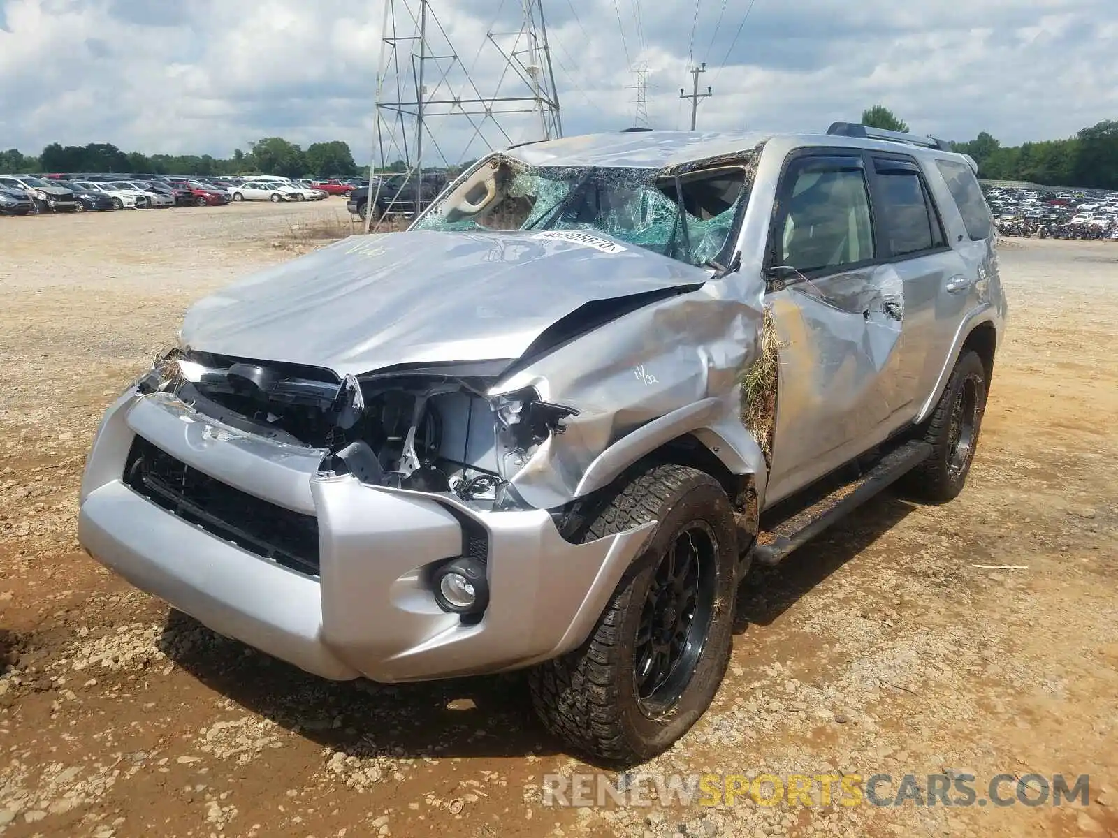 2 Photograph of a damaged car JTEBU5JR2L5744936 TOYOTA 4RUNNER 2020