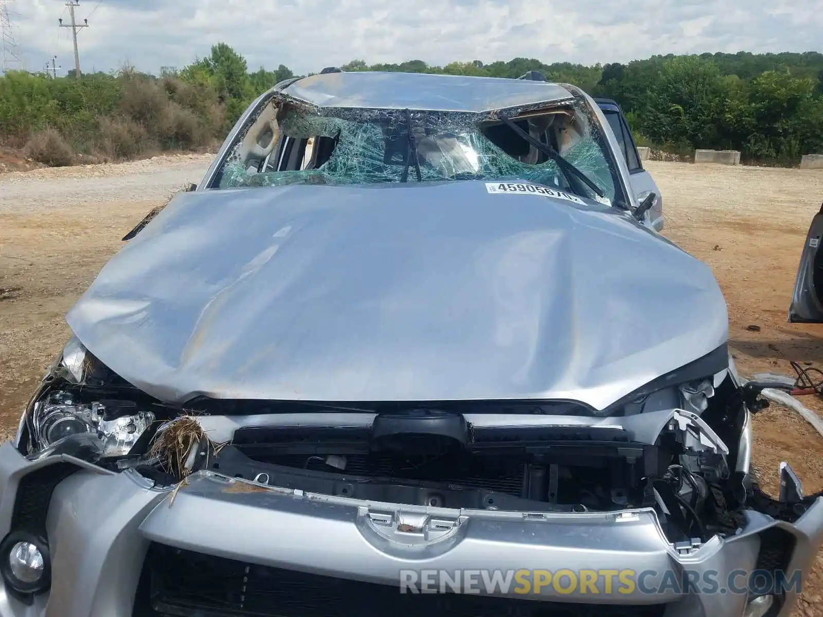 9 Photograph of a damaged car JTEBU5JR2L5744936 TOYOTA 4RUNNER 2020