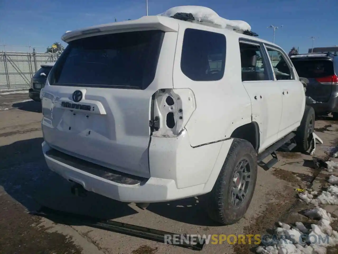 4 Photograph of a damaged car JTEBU5JR2L5751157 TOYOTA 4RUNNER 2020